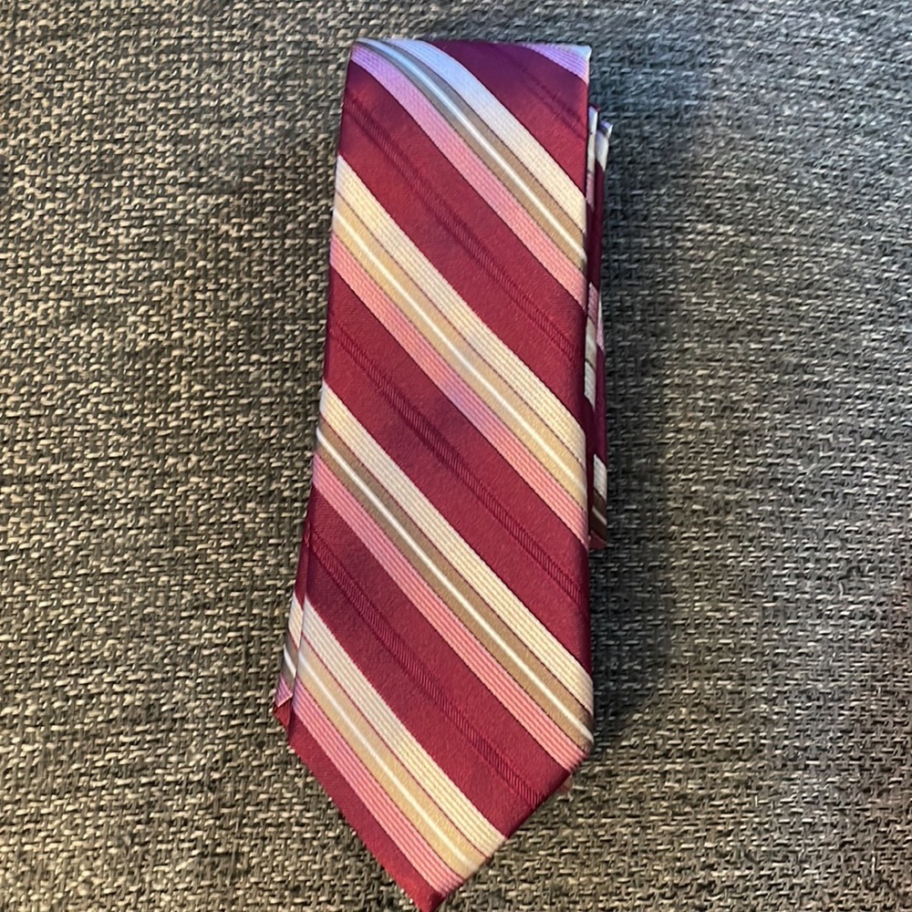 MICHAEL Michael Kors 100% Silk Neck Tie